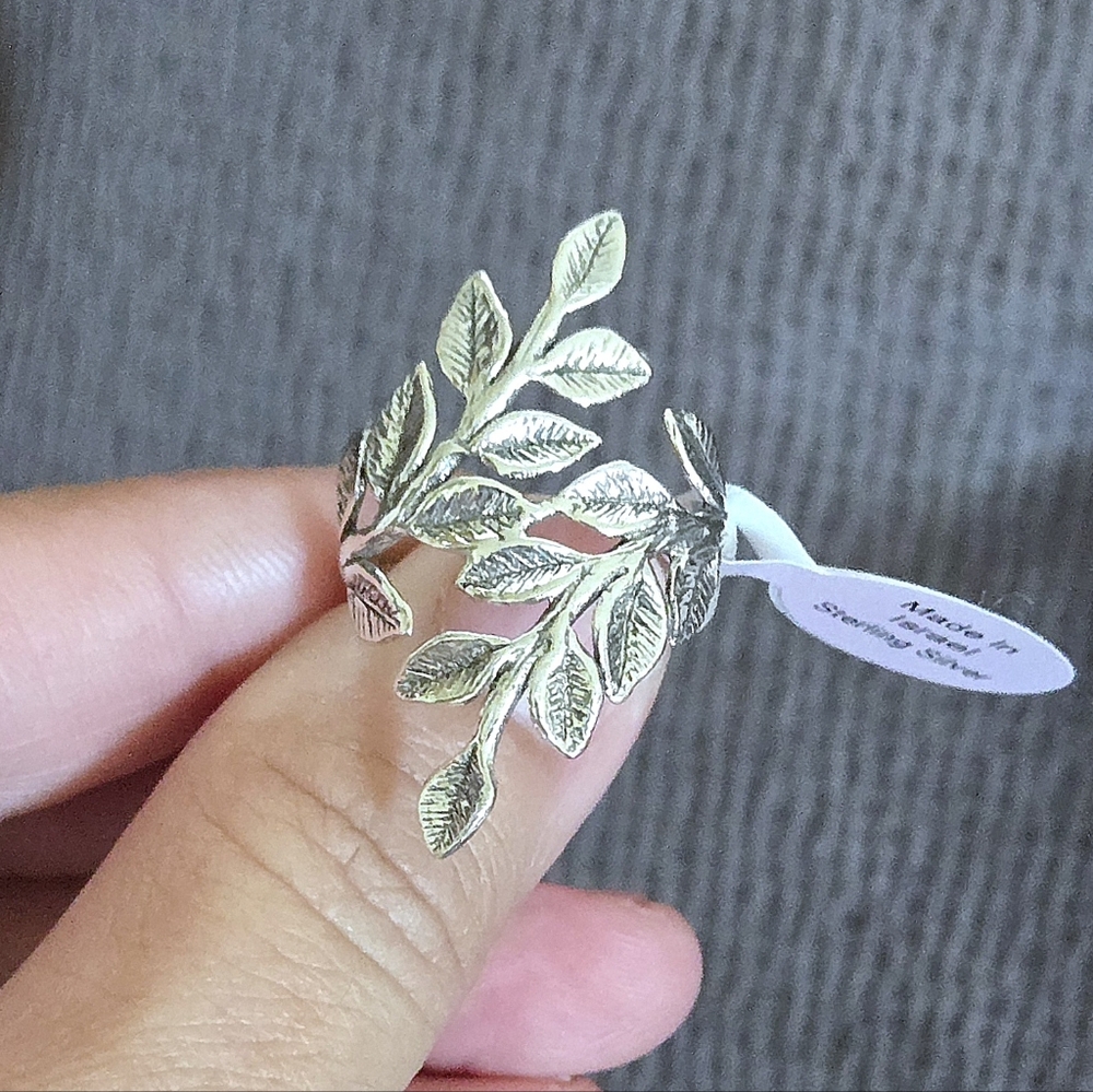 Noa Zuman Sterling Silver🤍 Twisted Bypass Olive🫒 Leaf🌿 Statement Ring💍 - Picture 14 of 16